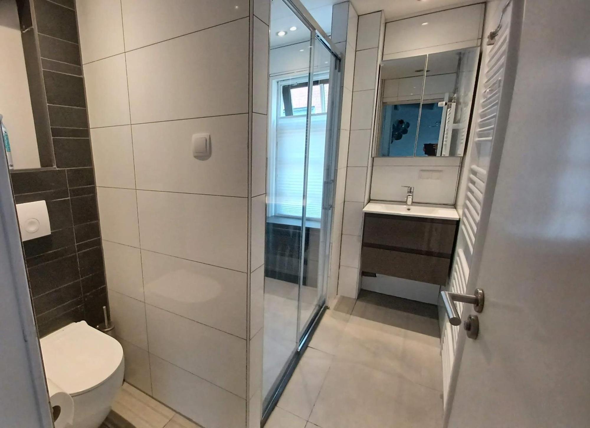 Karakteristiek Huis In Centrum Winsum Met Nieuwe Badkamer Exterior foto